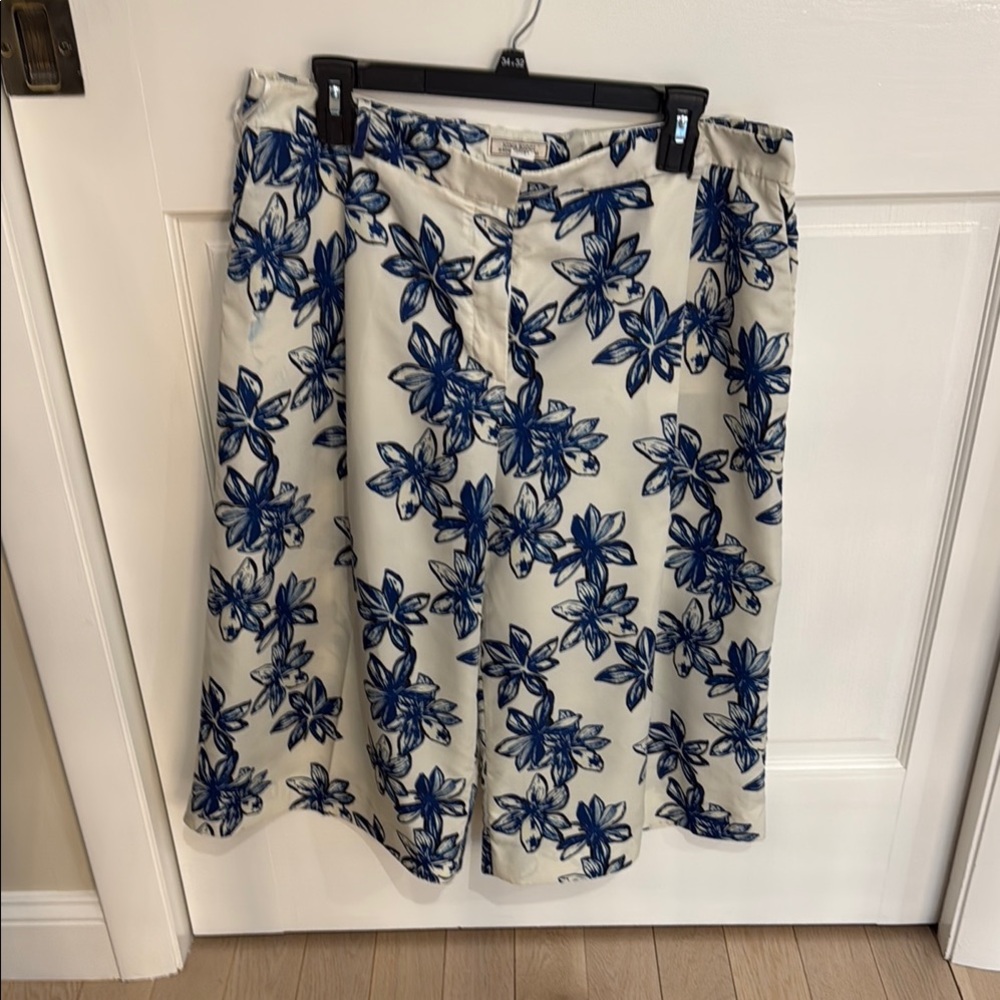 Nina Ricci Blue and White A-Line capris pants